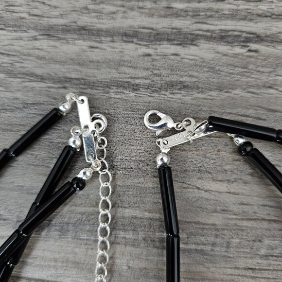 Vintage AVON NRT 3 Strand Retro Faux Turquoise & Pearl Black Bead Necklace - Picture 5 of 5